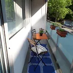 The Sc1 Apartment By Castaway Lodgings